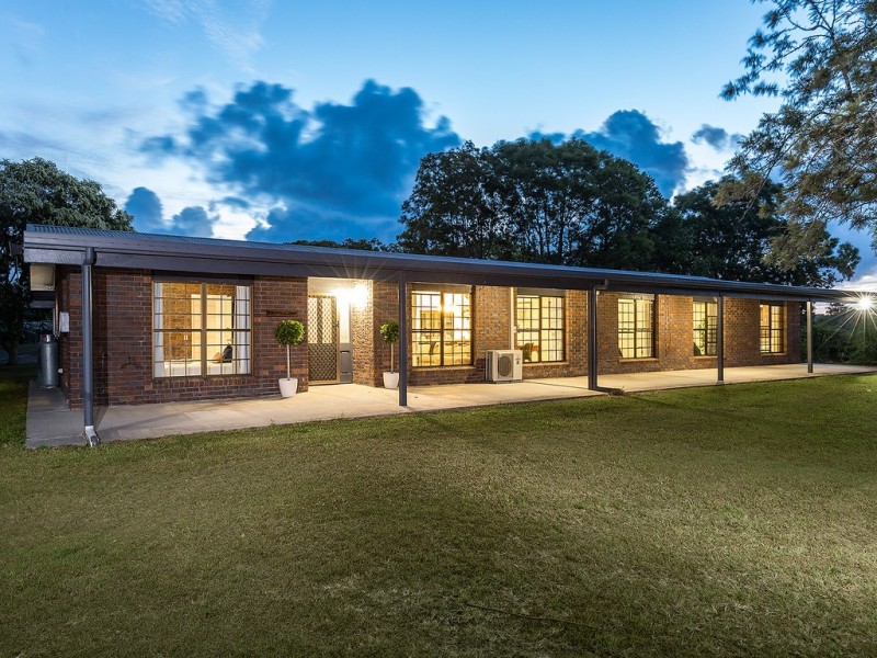 98 Kingfisher Road, Mount Cotton QLD 4165