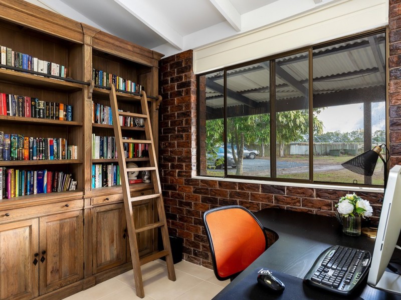 98 Kingfisher Road, Mount Cotton QLD 4165