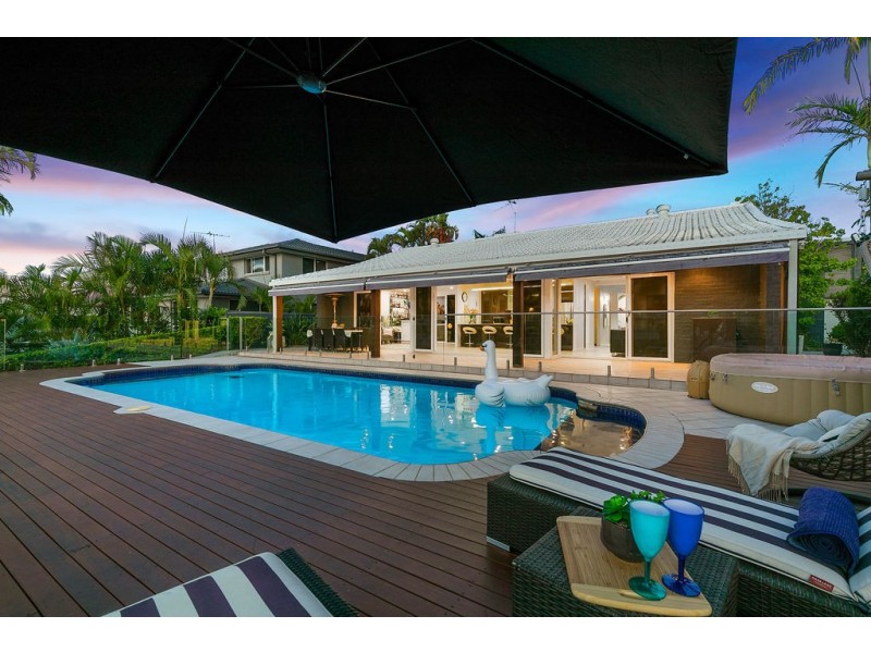 5 Captains Court, Raby Bay QLD 4163