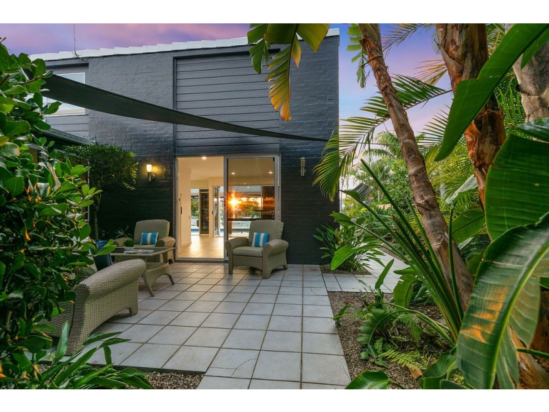 5 Captains Court, Raby Bay QLD 4163