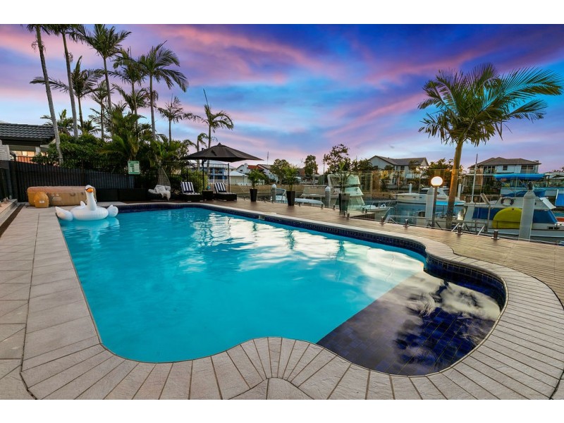 5 Captains Court, Raby Bay QLD 4163