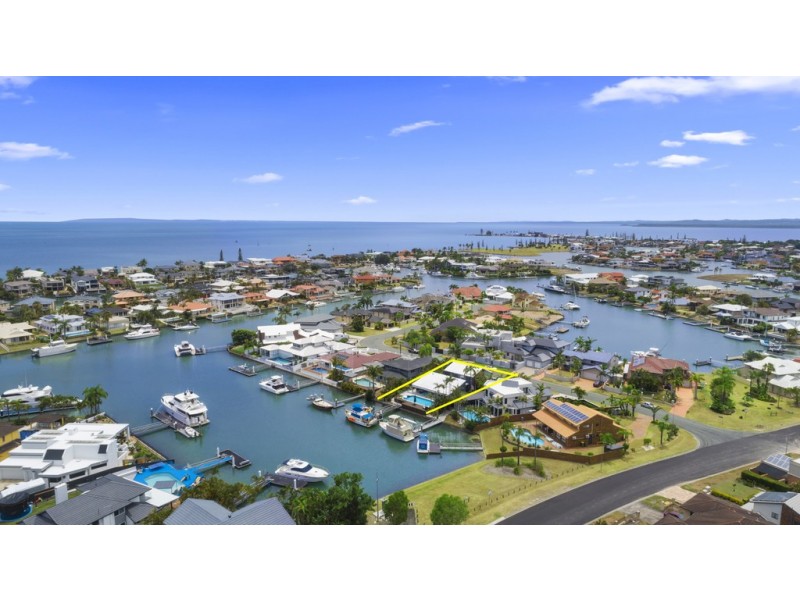 5 Captains Court, Raby Bay QLD 4163