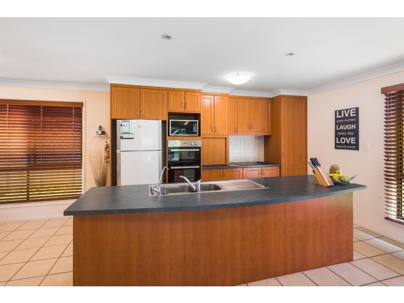 11 Bellenden Court, Victoria Point QLD 4165