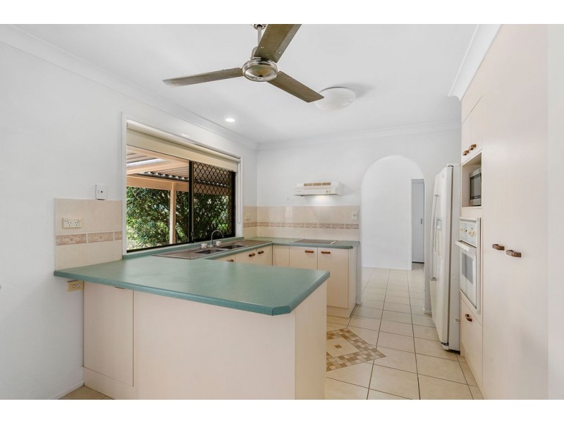 4 Angela Crescent, Cleveland QLD 4163