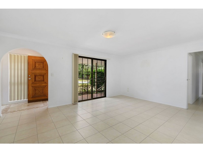 4 Angela Crescent, Cleveland QLD 4163