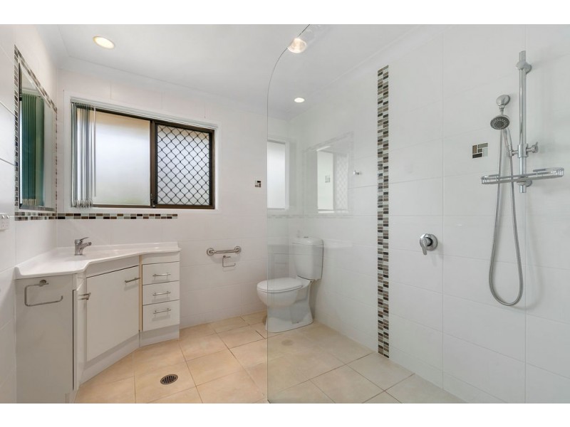 4 Angela Crescent, Cleveland QLD 4163