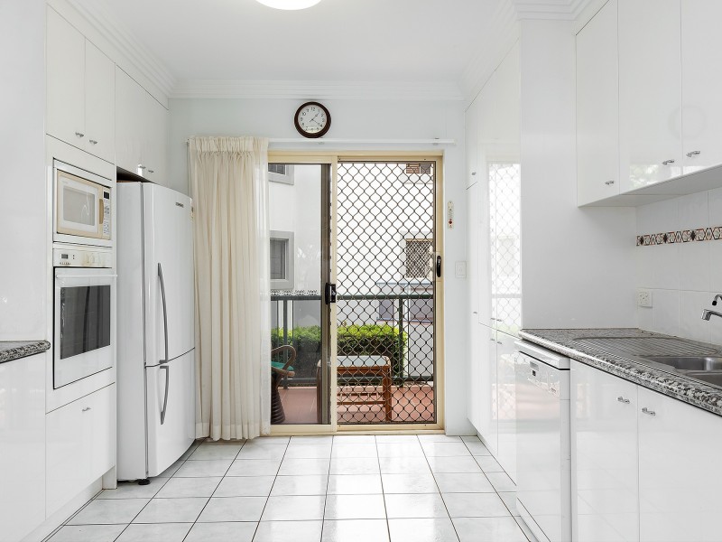 25/10-14 Esperance Court, Raby Bay QLD 4163