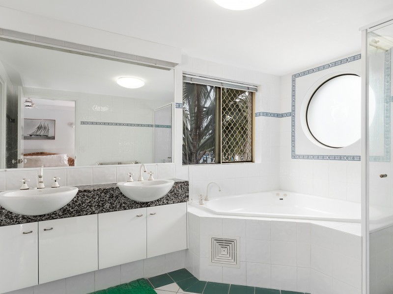 25/10-14 Esperance Court, Raby Bay QLD 4163