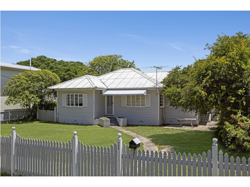 146 Shore Street North, Cleveland QLD 4163