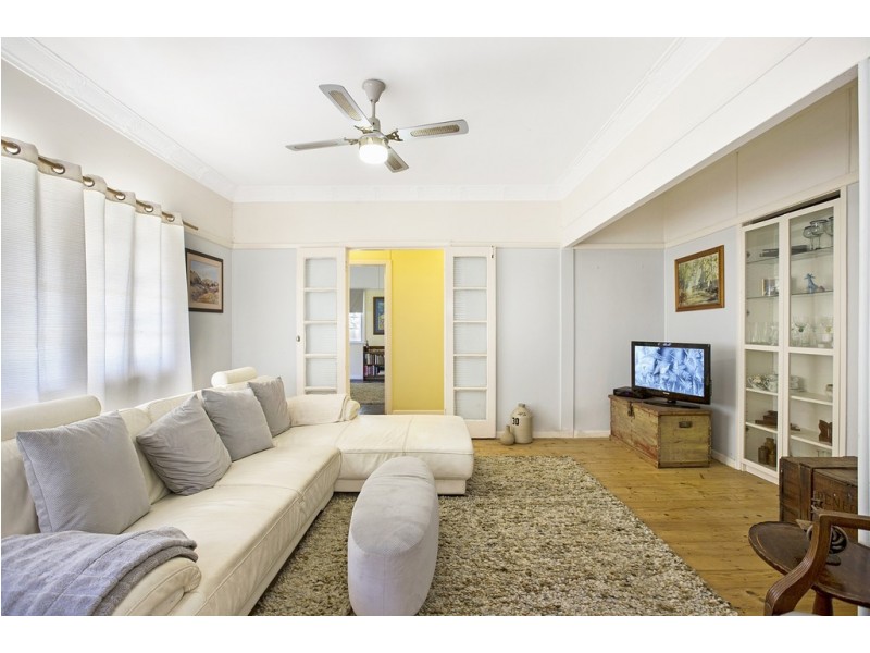146 Shore Street North, Cleveland QLD 4163