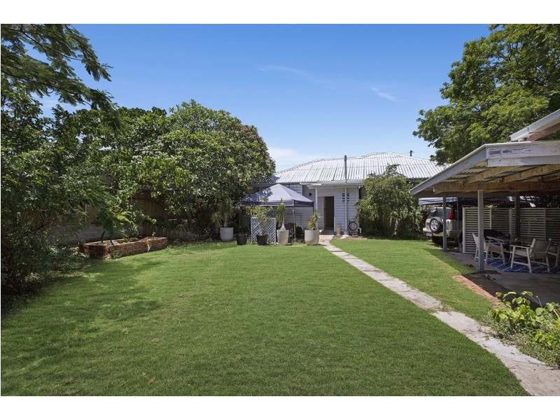 146 Shore Street North, Cleveland QLD 4163