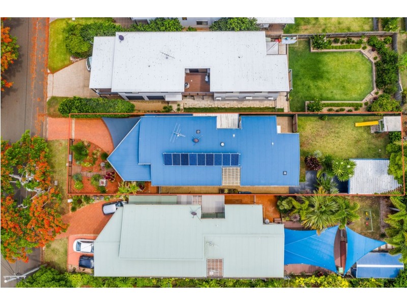 11 Broadwater Terrace, Redland Bay QLD 4165