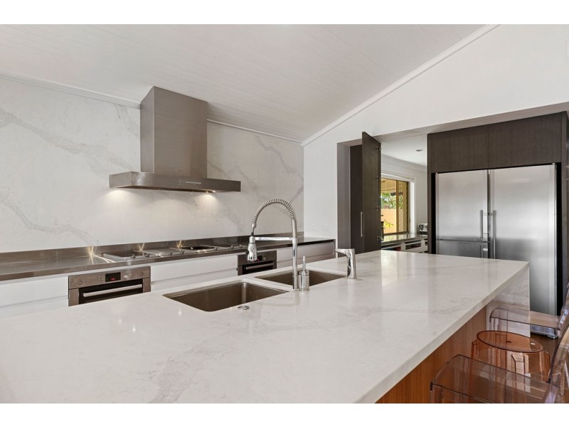 51 Dorsal Drive, Birkdale QLD 4159