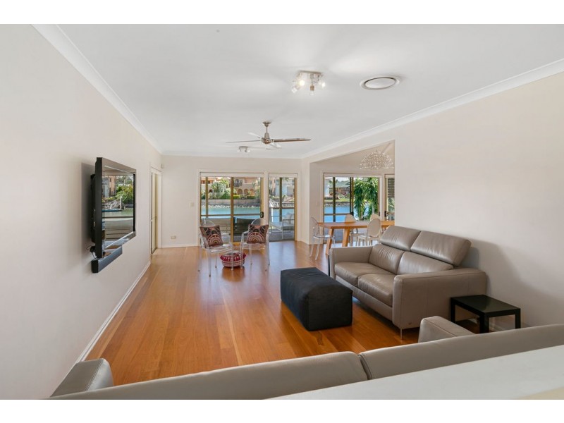 51 Dorsal Drive, Birkdale QLD 4159