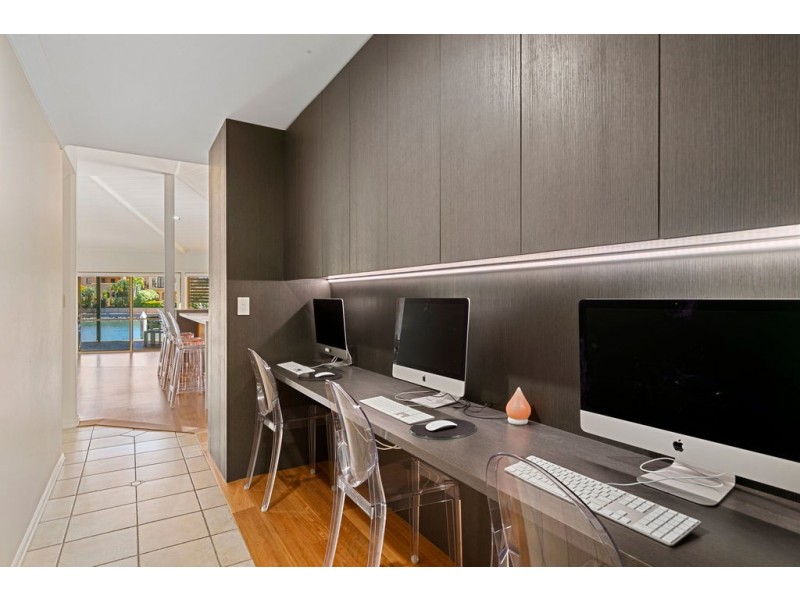 51 Dorsal Drive, Birkdale QLD 4159
