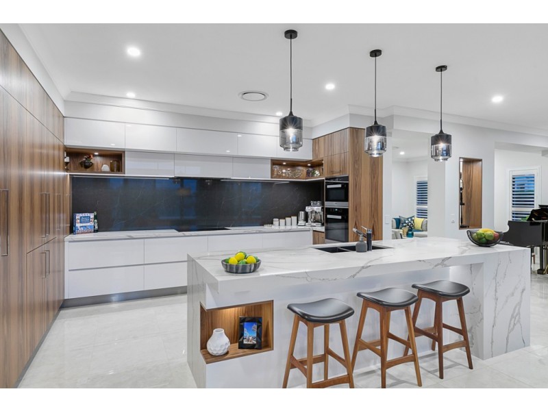 3 Marram Court, Raby Bay QLD 4163