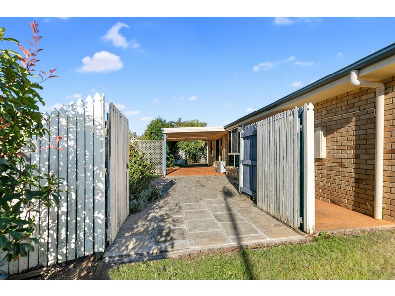 49 Leilani Drive, Birkdale QLD 4159
