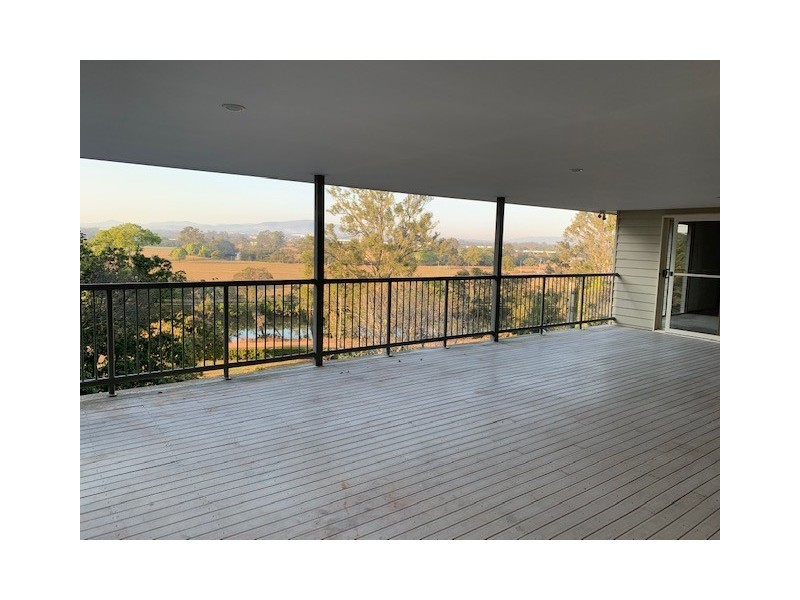 194 Quinns Hill Road West, Stapylton QLD 4207