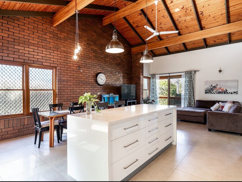 98 Bay Street, Cleveland QLD 4163