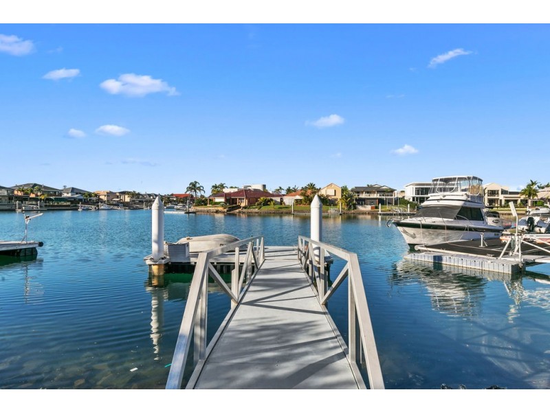 16 Seahaven Court, Raby Bay QLD 4163