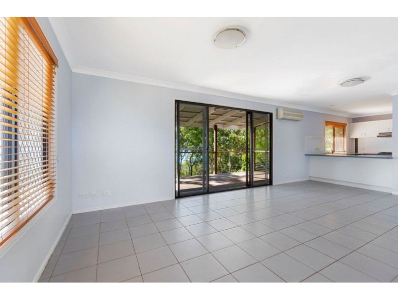 36 Blue Waters Crescent, Macleay Island QLD 4184
