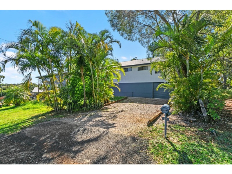 36 Blue Waters Crescent, Macleay Island QLD 4184