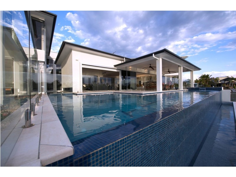 14 Bonaventure Court, Raby Bay QLD 4163