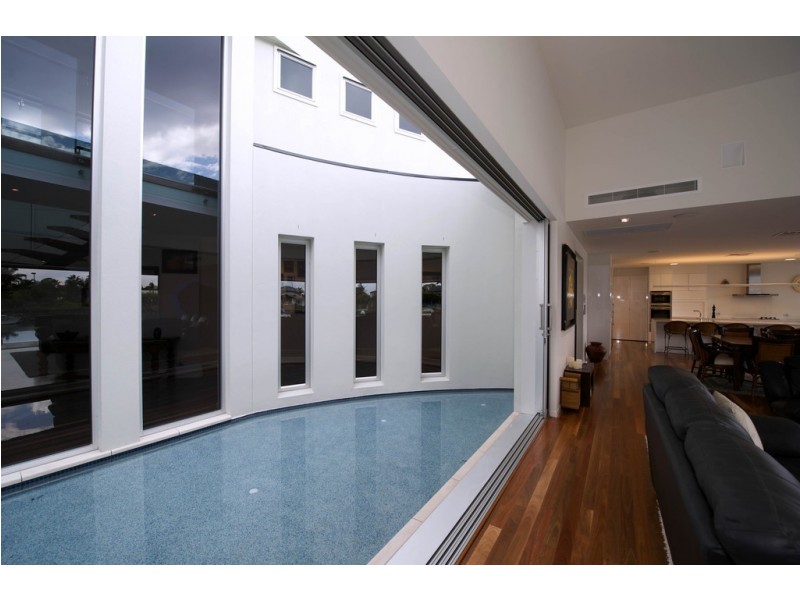 14 Bonaventure Court, Raby Bay QLD 4163