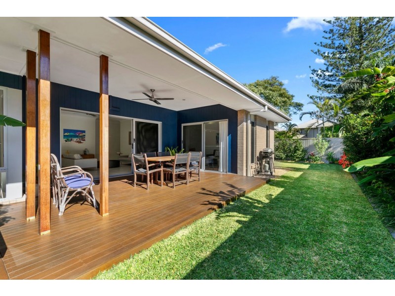 30 Little Shore Street, Cleveland QLD 4163