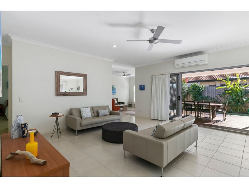 30 Little Shore Street, Cleveland QLD 4163