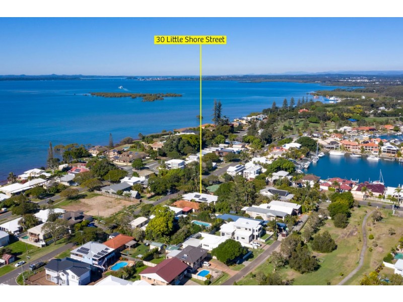 30 Little Shore Street, Cleveland QLD 4163