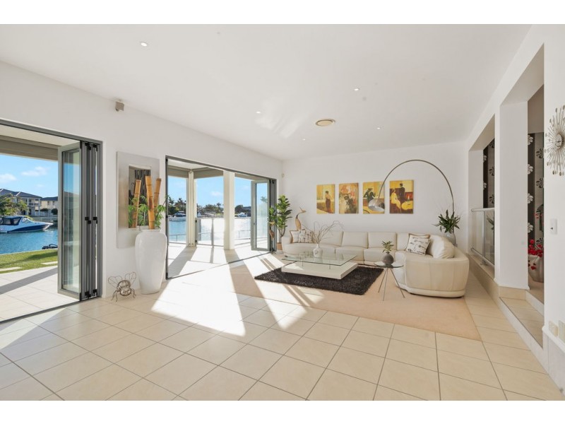 12 Seacrest Court, Raby Bay QLD 4163