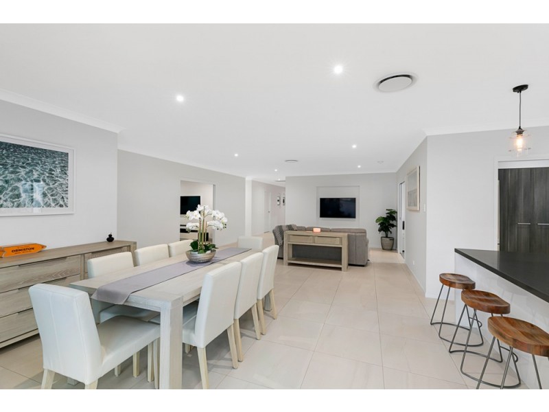 23 Tolson Terrace, Ormiston QLD 4160