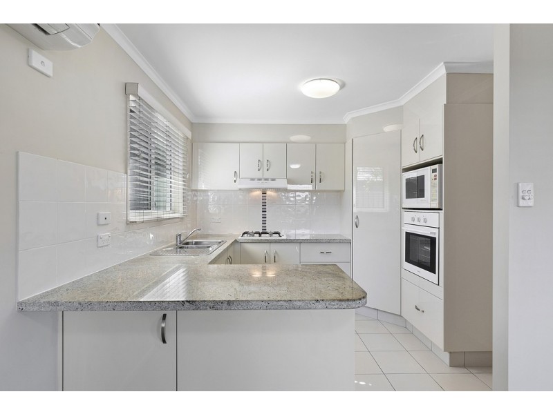 131/2 Ford Court, Carindale QLD 4152