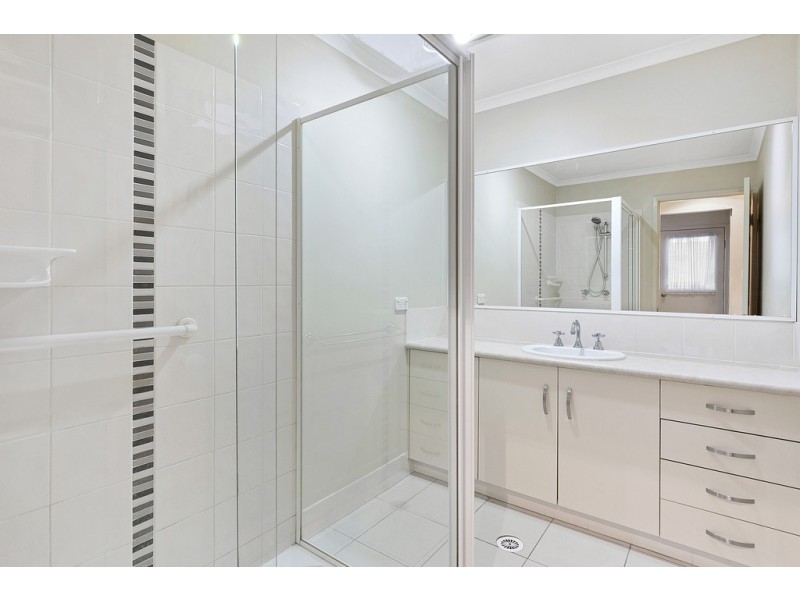 131/2 Ford Court, Carindale QLD 4152