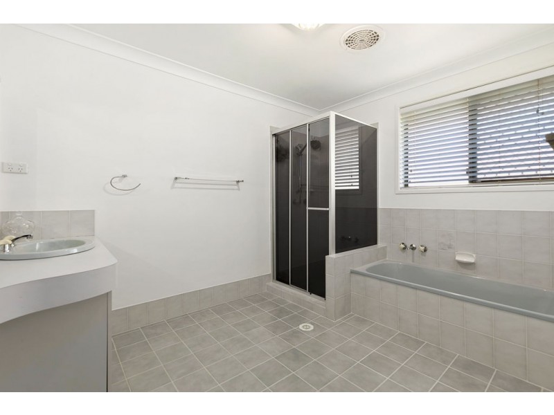 6 Vella Court, Cleveland QLD 4163