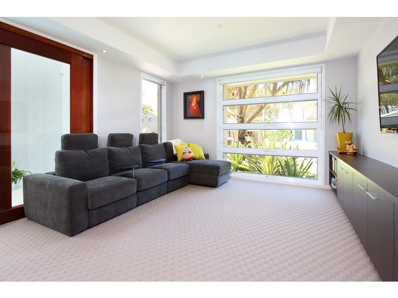 5 White Street, Victoria Point QLD 4165