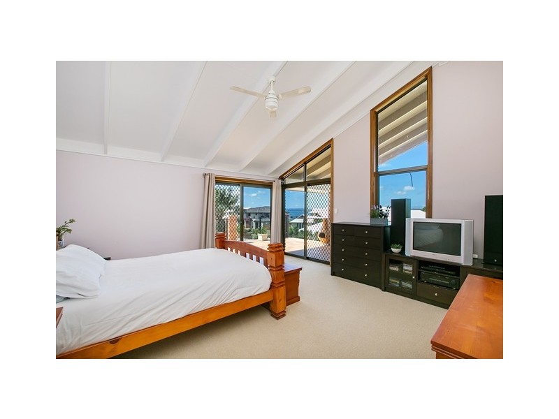 30 Queen Street, Redland Bay QLD 4165