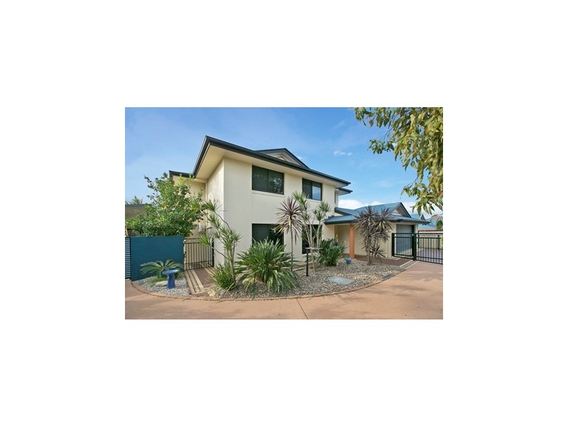 10 Torquay Road, Redland Bay QLD 4165