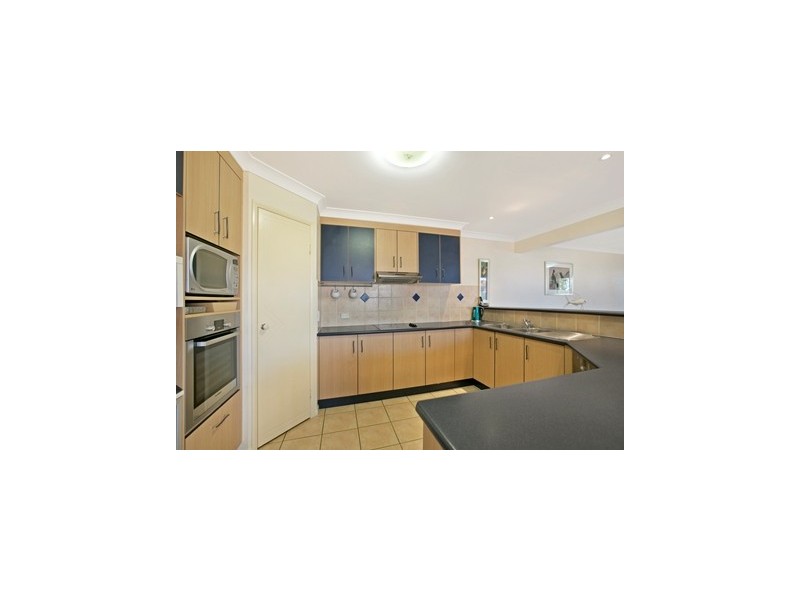10 Torquay Road, Redland Bay QLD 4165