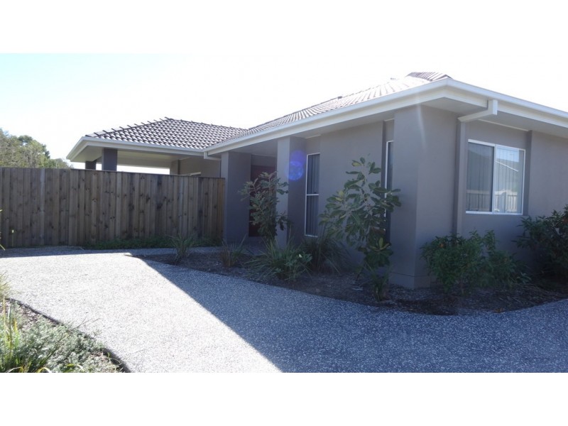 1/2 Sandalwood Street, Thornlands QLD 4164