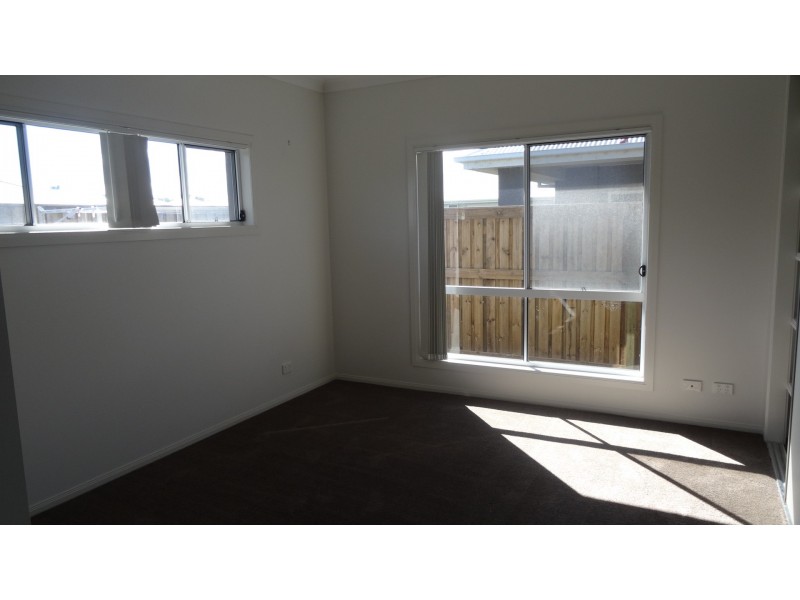 1/2 Sandalwood Street, Thornlands QLD 4164