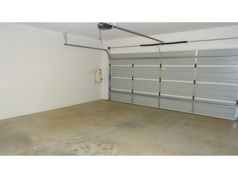 1/2 Sandalwood Street, Thornlands QLD 4164