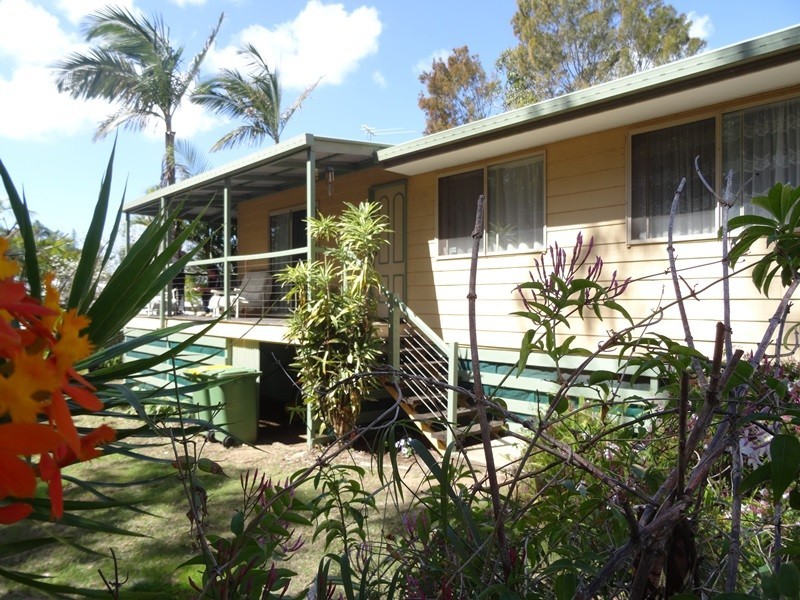 6-8 Eastern Road, Macleay Island QLD 4184