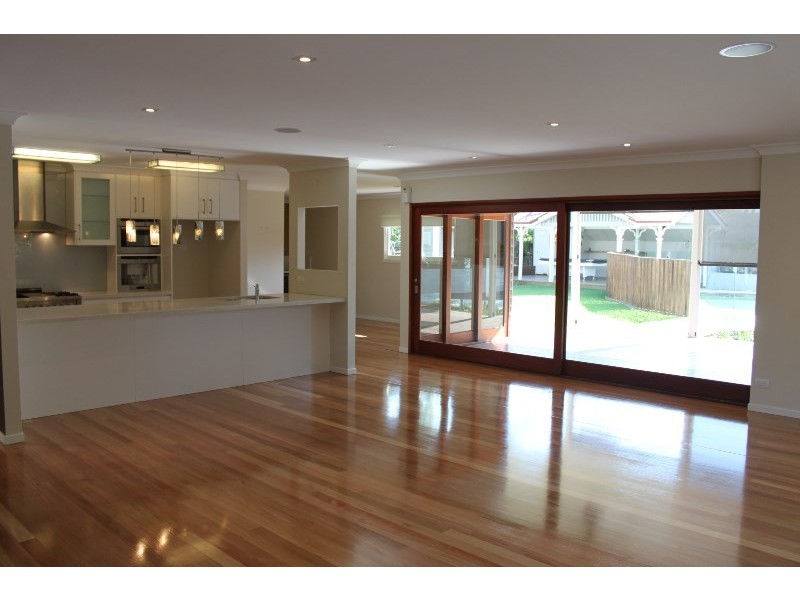 39 Gallipoli Road, Carina QLD 4152