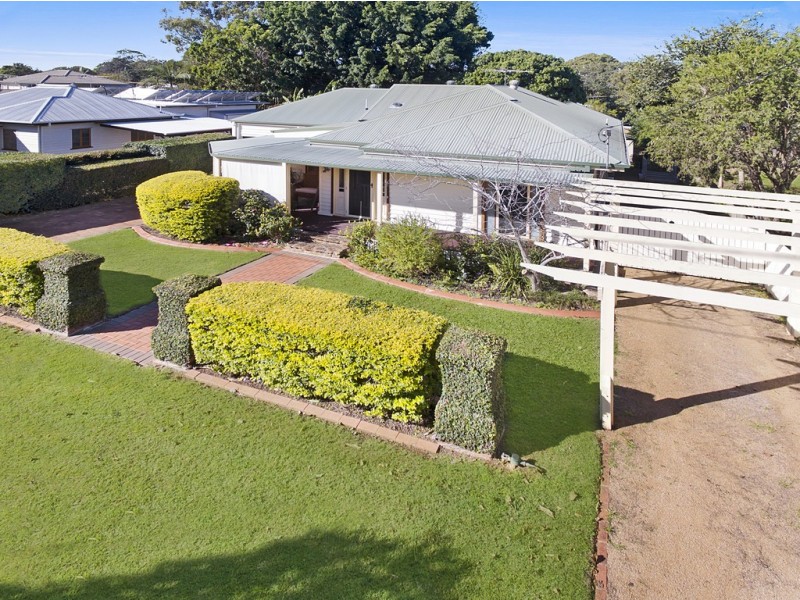 101 Passage Street, Cleveland QLD 4163