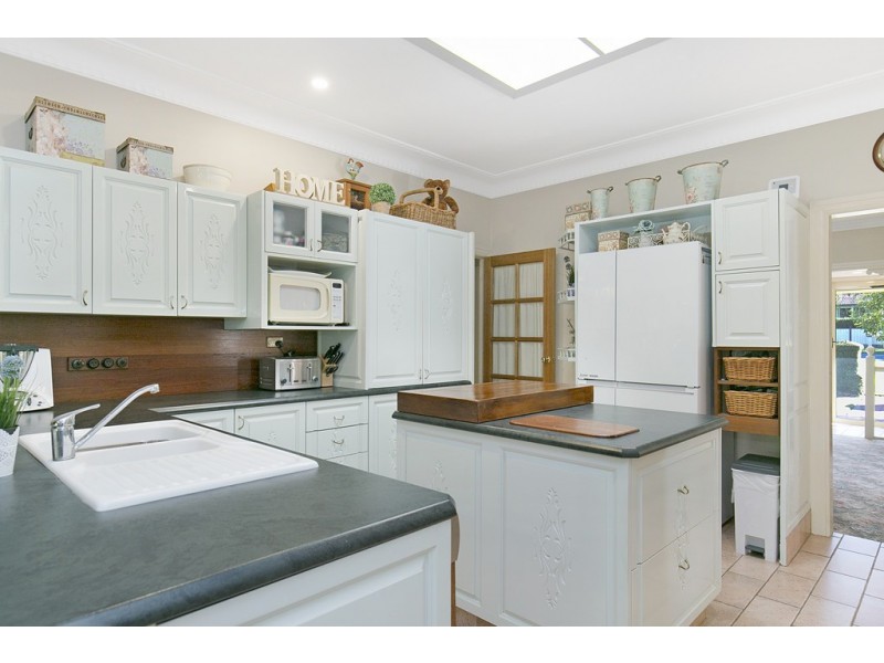 101 Passage Street, Cleveland QLD 4163