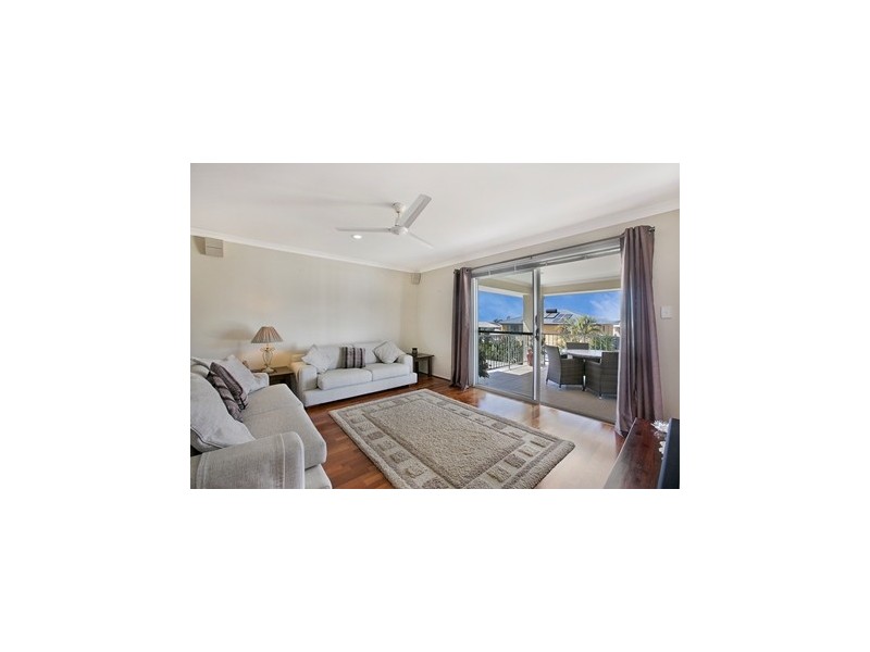 12 Baylink Drive, Redland Bay QLD 4165