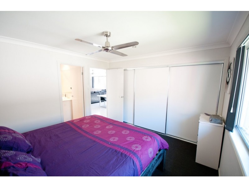 5 Riley Peter Place, Cleveland QLD 4163