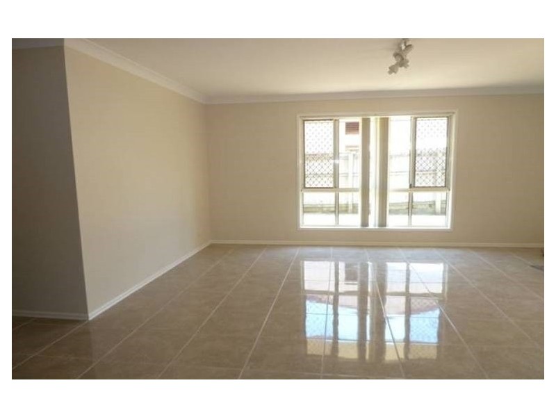 31 The Boulevards, Redland Bay QLD 4165